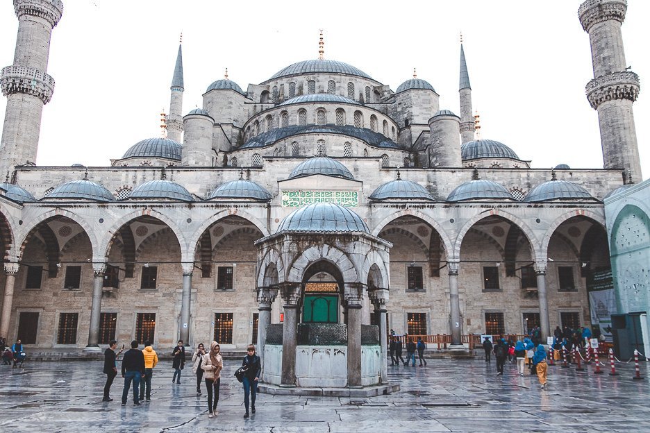Courtyard of The Blue Mosque - Istanbul City Guide, Turkey
