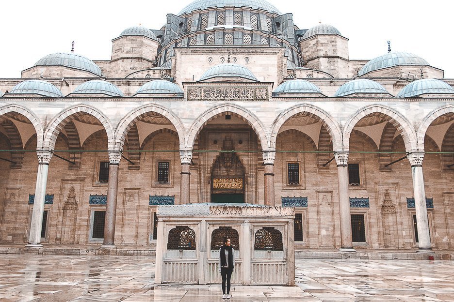 Morning at The Blue Mosque - Istanbul City Guide, Turkey