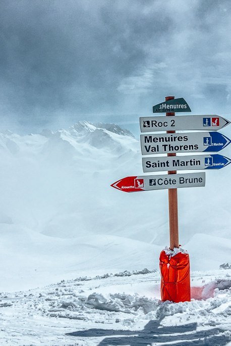 Signs in the ski fields at the top of Val Thorens, France