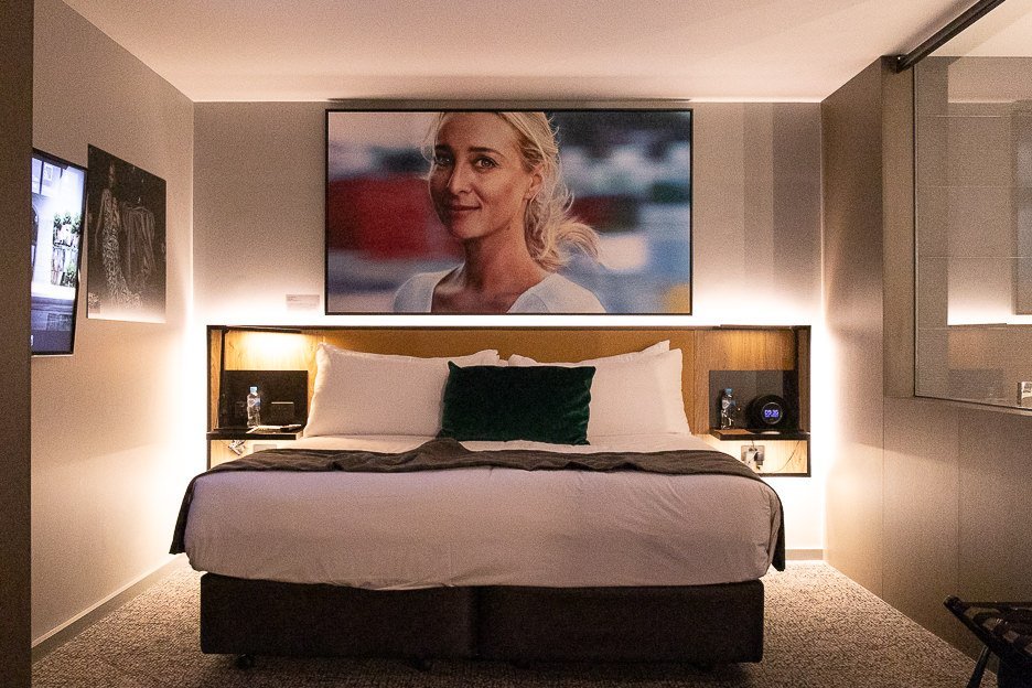 An Insiders Guide To Brisbane Australia 8 L King bed at the Fantauzzo, Where to stay in Brisbane Australia