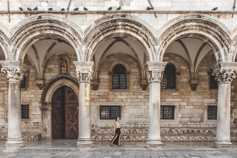 Through Our Lens Croatia 24 L Under the arches of Dubrovnik Old Town