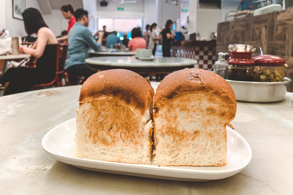 Kaya toast - traditional Hainanese breakfast | What to eat in Singapore