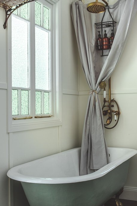 Palmer Gunn 5 P Claw foot bathtub and eco-friendly products - Palmer & Gunn
